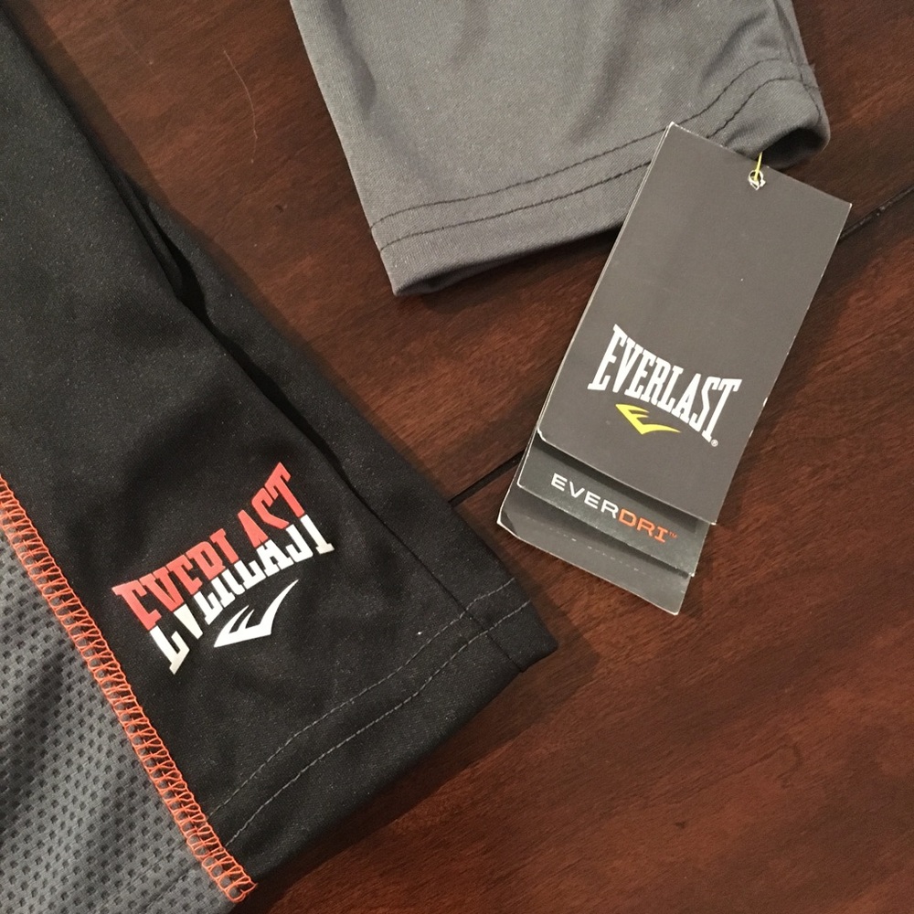 Everlast Everdri - longsleeve athletic top XL -NWT - Picture 2 of 3